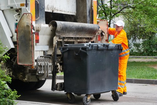 Steps to hire a grab lorry efficiently